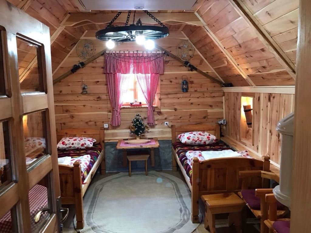 Шале Etno smjestaj ,,Bjelasica' Колашин